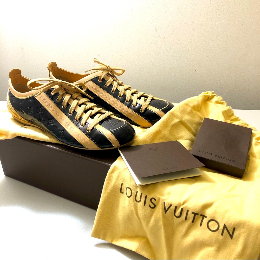 Louis Vuitton Amarante/Beige Monogram Vernis and Leather Low Top Sneaker sz 39